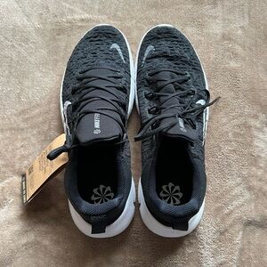 NWT Nike tennis shoes